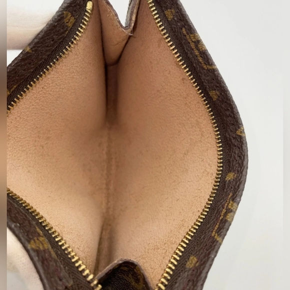 Authentic Louis Vuitton Black Monogram Pouch - Picture 13 of 17